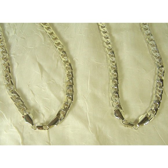 Two Shiny Silver Tone Curb Chain Link Necklaces 22" Long Lobster Clasps - Picture 3 of 4